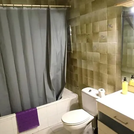 Apartamento En Con Jardin Y Piscina