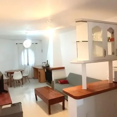 Apartamento En Con Jardin Y Piscina بيت للعطل دينايا