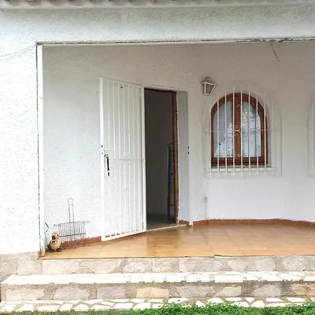 Apartamento En Con Jardin Y Piscina